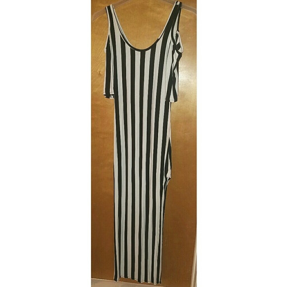 Love Culture Dresses & Skirts - Love Culture Black/White Cold Shoulder Maxi Dress